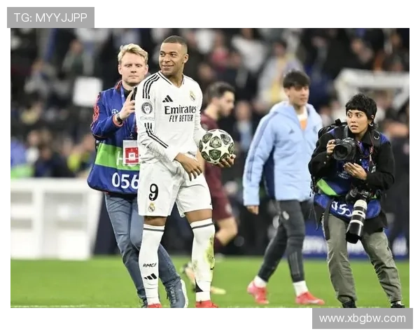 姆巴佩一天斩获双荣誉自谦难超C罗稳居五大联赛第二